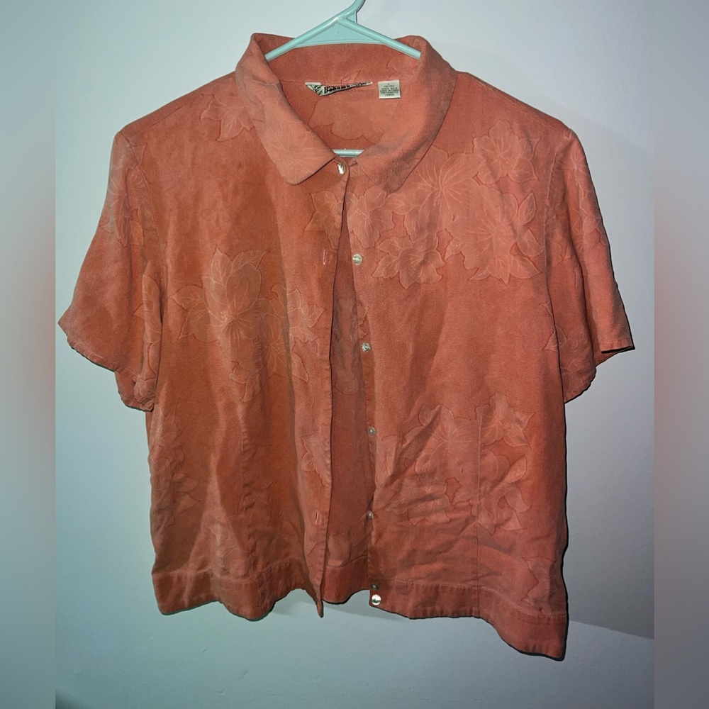 Cute Tommy Bahama blouse
